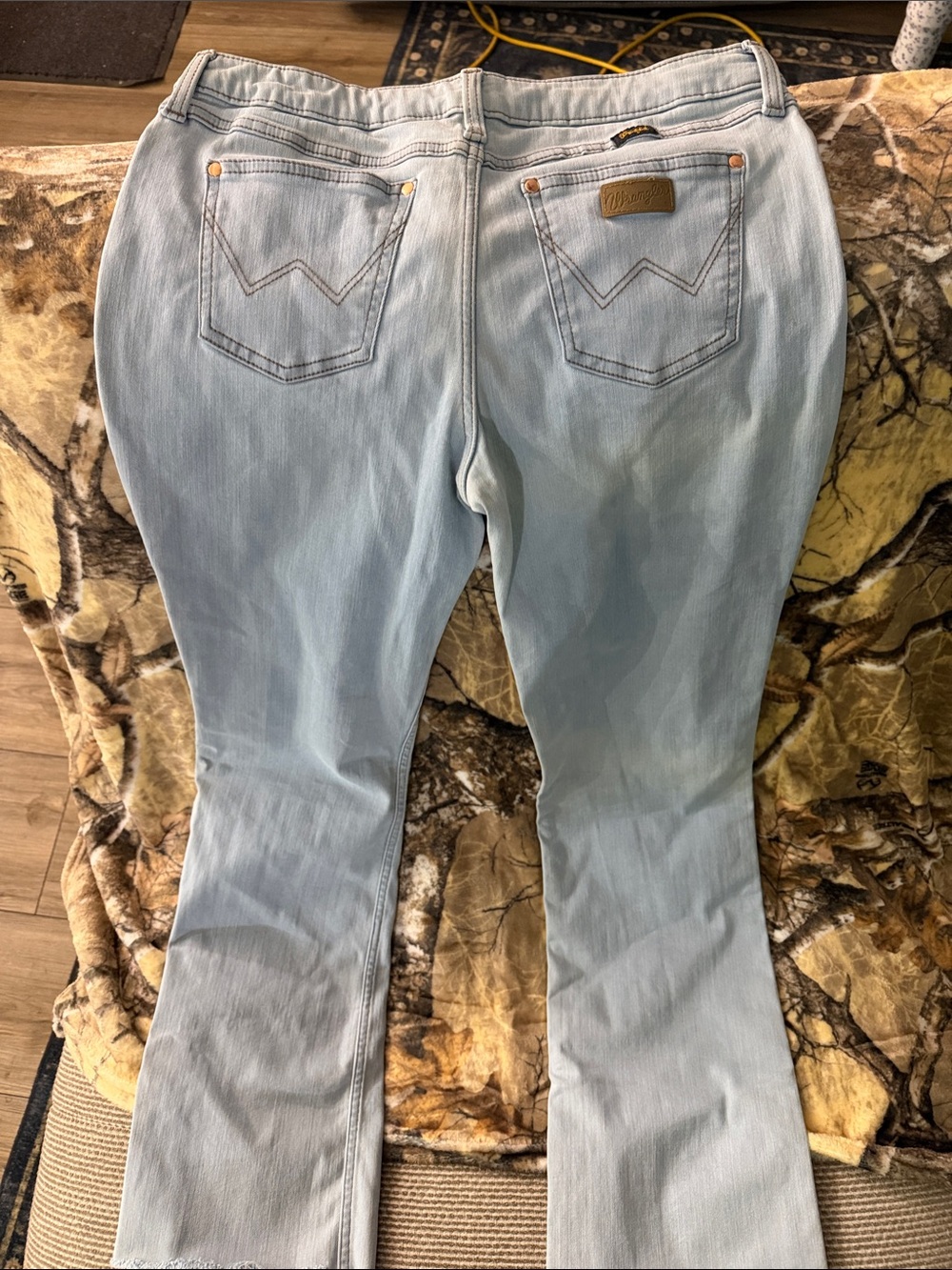 Lainey Wilson Wrangler Light Blue Wide Leg Jeans